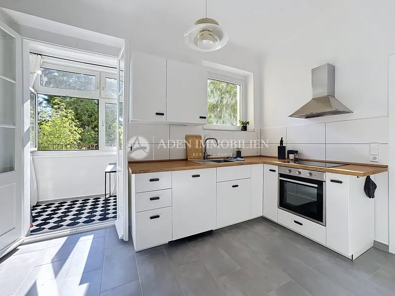 Lichtdurchflutete 3-Zimmer-Wohnung mit Balkon im grünen Westend — photo 1
